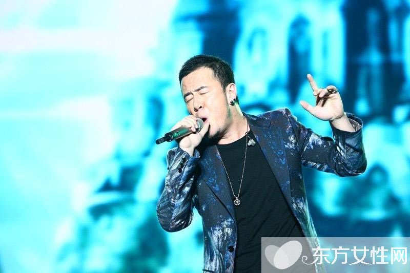 楊坤丁丁露骨床照大曝光 楊坤老婆個人資料遭扒