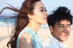 揭保劍鋒老婆何珈好家庭背景 兩人結(jié)婚照曝光網(wǎng)友稱好丑