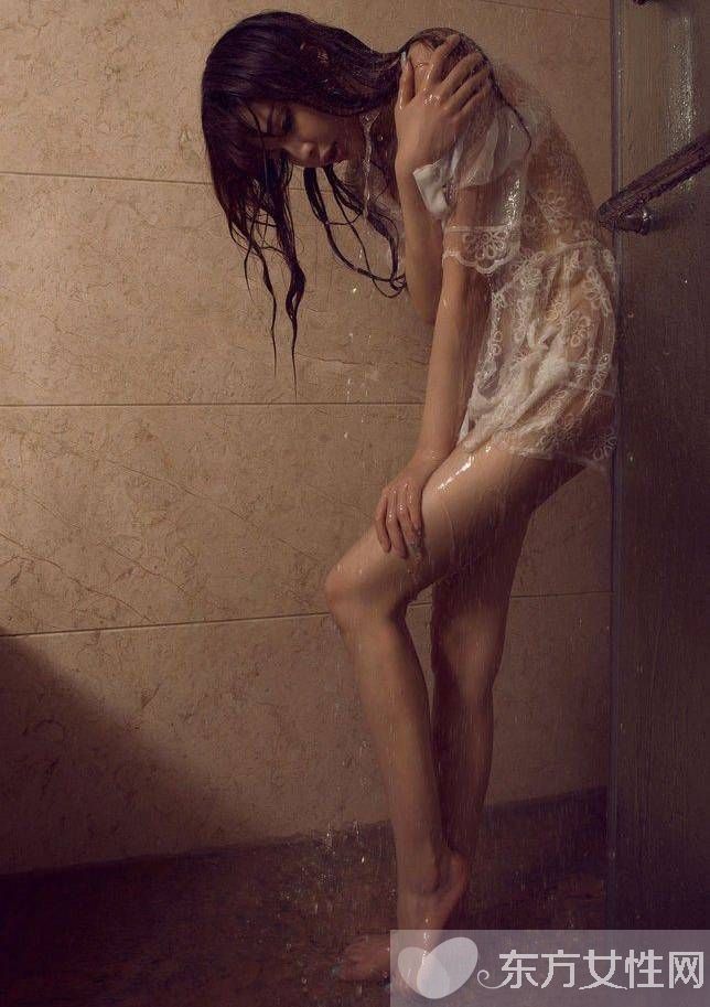 北舞?；▔?mèng)妮全裸性感寫真 因酷似angelababy走紅