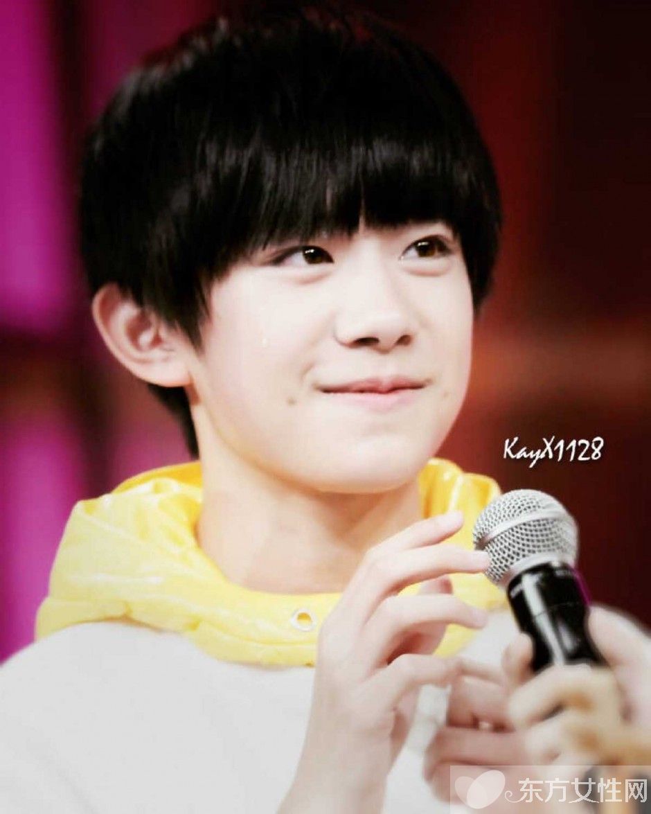 易烊千璽真實(shí)家庭背景 tfboys年收入居然這么高