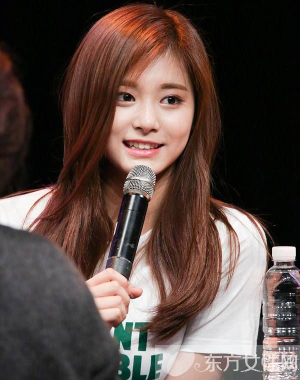 周子瑜事件是怎么回事 周子瑜家庭背景個(gè)人資料