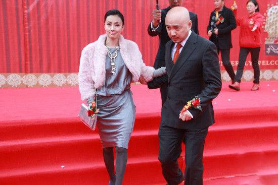 小陶虹個人資料 曝徐崢小陶虹感情不和夜店徹夜不歸