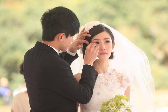 到底當(dāng)紅主持人謝娜多大了 謝娜何炅工資排名大揭秘