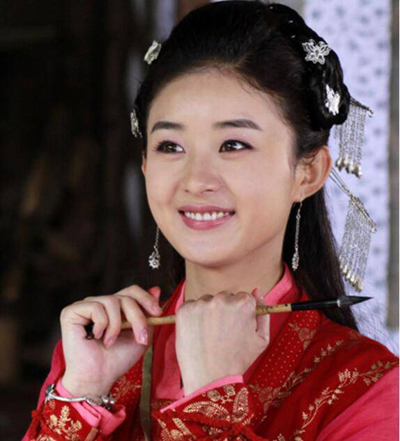 趙麗穎陷害袁姍姍出丑 遭網(wǎng)友怒罵滾出娛樂圈