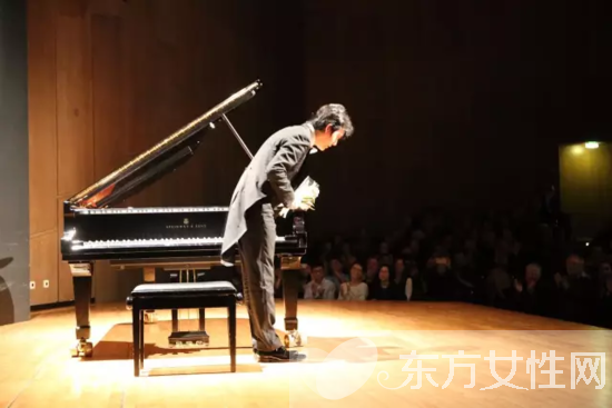 鋼琴家李云迪簡介 李云迪女友田霏遭調(diào)侃和前任相似