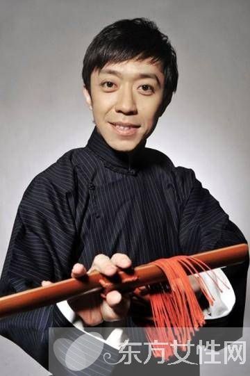 李菁老婆個(gè)人資料曝光 李菁因相聲天賦公車(chē)上震驚四座