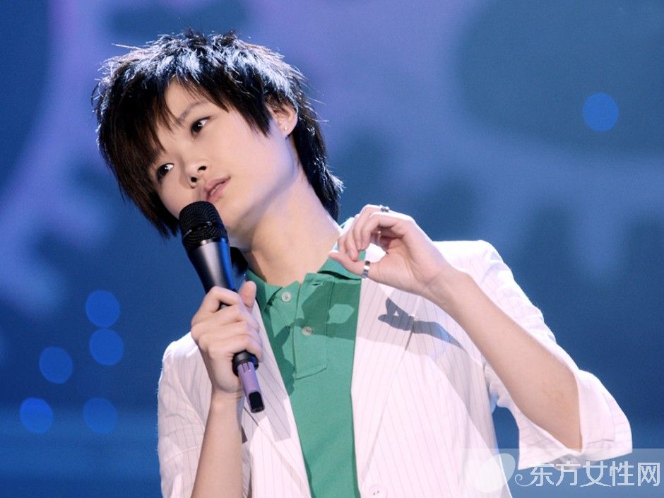 李宇春富豪男朋友煤老板照片 李宇春罕見婚紗照曝光