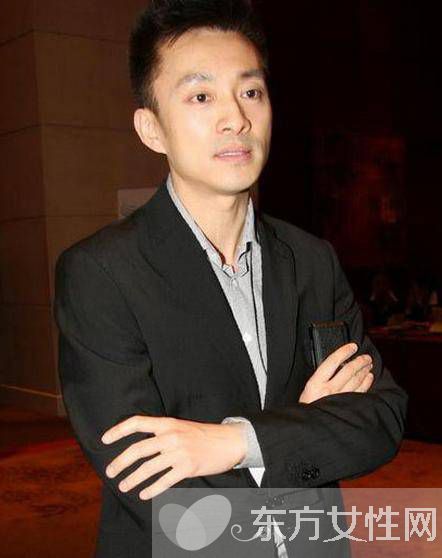 曝主持人亞寧近況家庭妻子 揭亞寧為什么退出央視舞臺(tái)