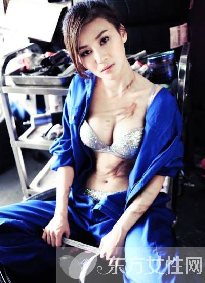 偽裝者王樂君多大年紀(jì)了 王樂君性感泳裝圖片優(yōu)美動人