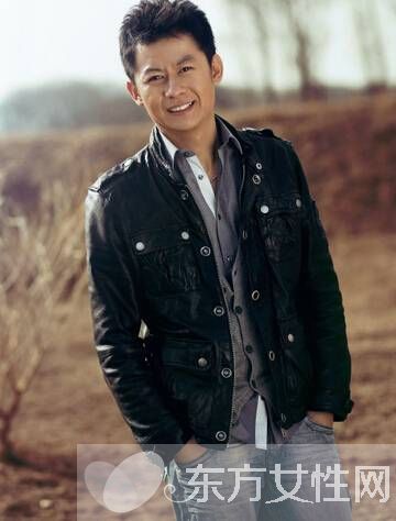 演員李健個(gè)人資料 李健 為了理想高考了兩次