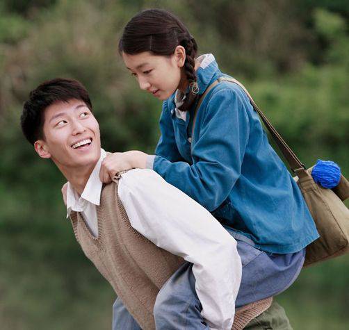 竇驍胸毛尷尬全露 揭竇驍周冬雨之間的曖昧故事