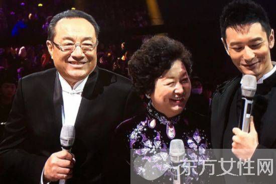 黃曉明家庭背景資料 公主與王子到底配不配