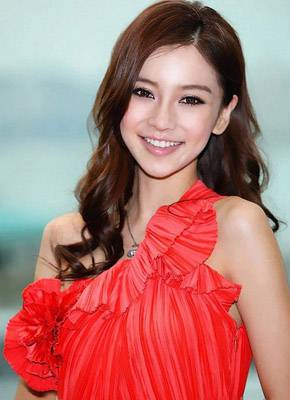 楊穎不雅睡樣照片曝光 楊穎整容前后照流出大方承認(rèn)整容