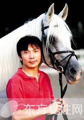 江一燕老公是誰(shuí) 江一燕遭網(wǎng)友調(diào)侃 要做蛋糕夫人了