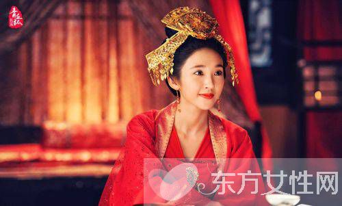 唐藝昕家庭背景曝光疑官二代 唐藝昕張若昀戀情坐實甜蜜同居