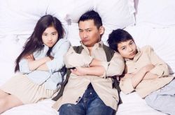 景崗山個人資料 景崗山一對兒女近照曝光被贊最好看星二代