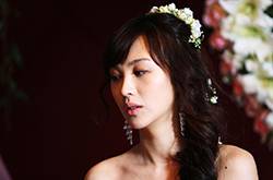 曝黃曉明前女友主動(dòng)退出 小三AB成功上位成正牌女友