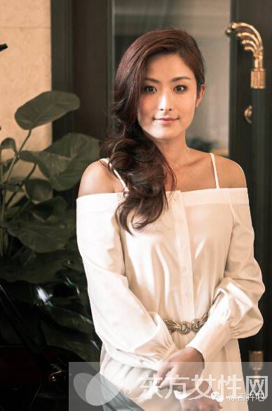 演員徐百卉的老公是誰 徐百卉比基尼秀性感小蠻腰