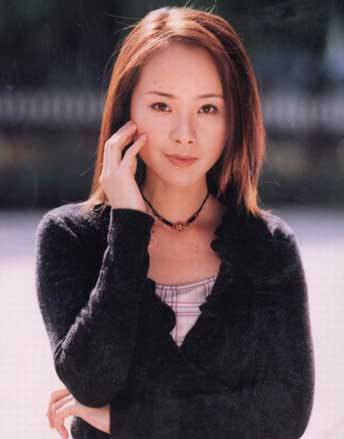 何琳首次默認(rèn)是陳坤兒子生母 何琳照片合集