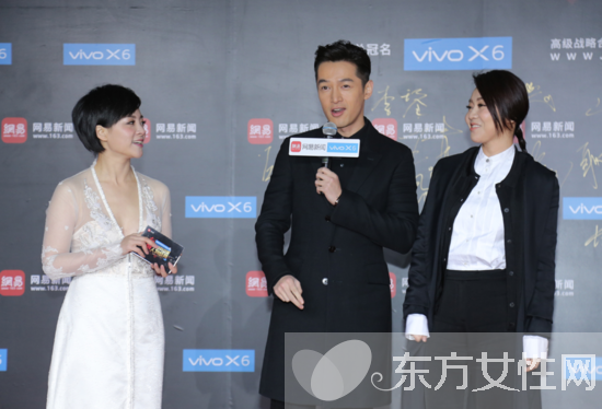 胡歌頻繁 示愛 閆妮 胡歌 很感謝當年閆妮吻了我