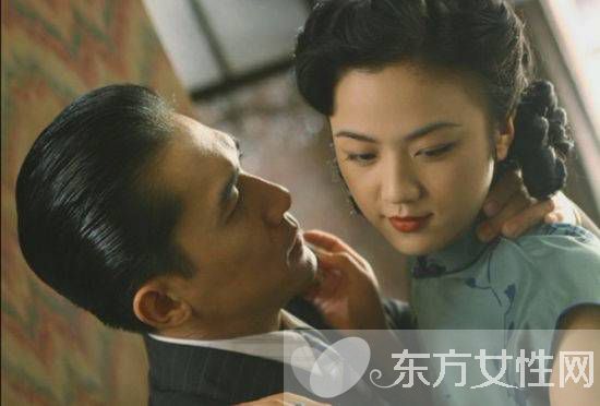 湯唯梁朝偉色戒是真做嗎 揭全裸露點(diǎn)床戲背后內(nèi)幕