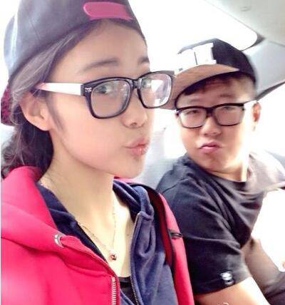 家有兒女鼠標張藝文大變樣 漂亮女友照片曝光