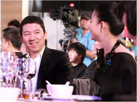 殷桃的現(xiàn)任丈夫背景資料 替父還債陷 包養(yǎng)門 真相