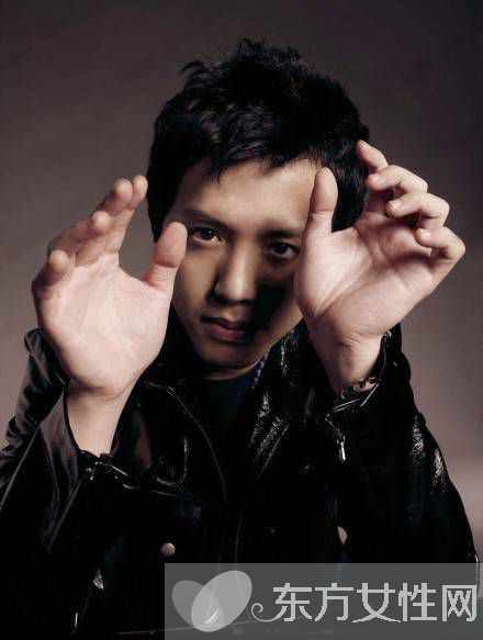 鋼琴家李云迪簡介 李云迪女友田霏遭調(diào)侃和前任相似