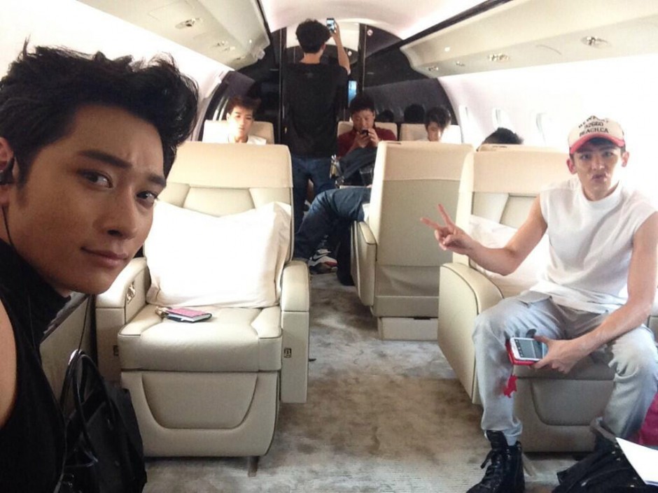 黃燦盛現(xiàn)任女友曝光 黃燦盛給2pm談柳巖