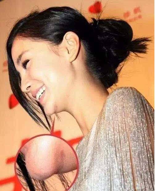 AngelaBaby楊穎父母家庭背景揭秘 整容前后照對比驚人