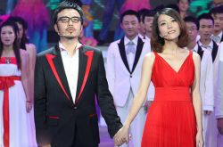 汪涵年齡家庭背景曝光 揭前妻神秘身份背后