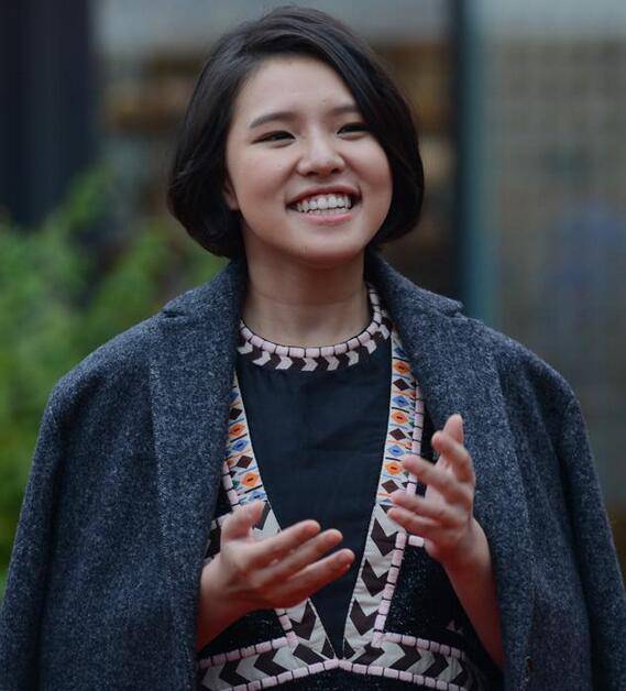 謝依霖身高體重多少 揭為什么被叫Hold住姐