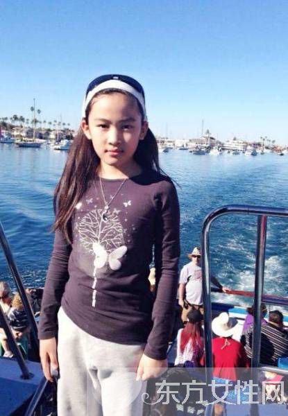 景崗山個人資料 景崗山一對兒女近照曝光被贊最好看星二代