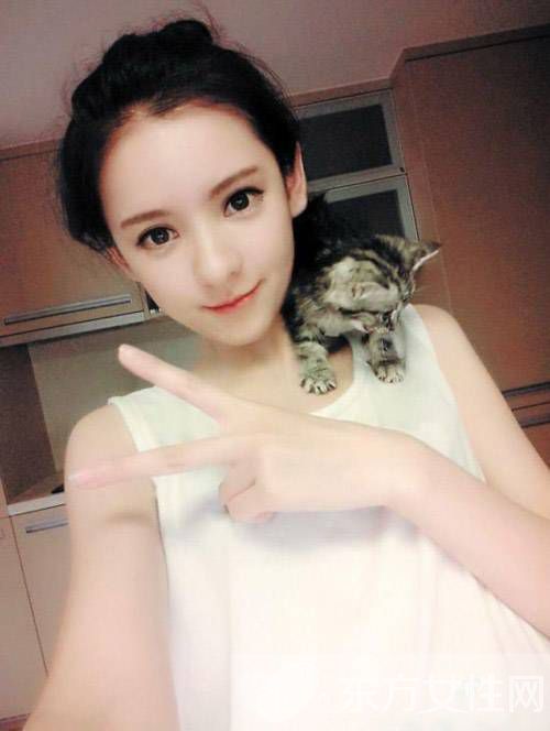 盤點(diǎn)王思聰上過的女人 國(guó)民老公一出手就是幾百萬