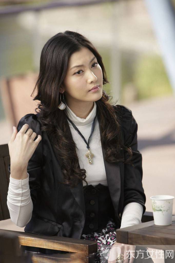 李彩樺老公背景資料 揭李彩樺被潛規(guī)則風(fēng)流艷照曝光