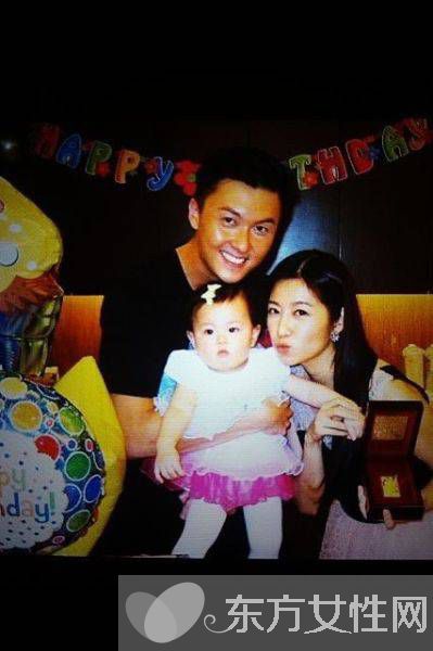 王浩信老婆陳自瑤個(gè)人資料 王浩信陳自瑤女兒曝光美過媽媽