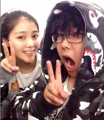 家有兒女鼠標張藝文大變樣 漂亮女友照片曝光