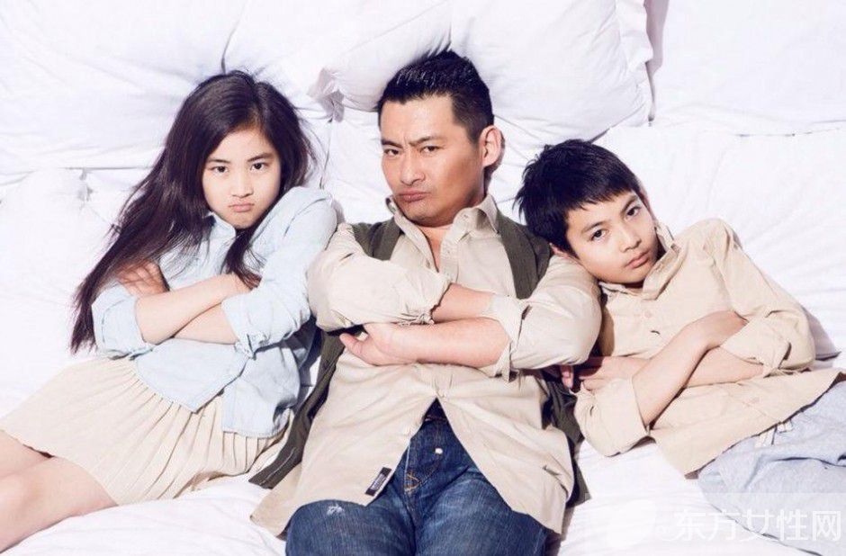 景崗山個人資料 景崗山一對兒女近照曝光被贊最好看星二代