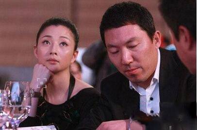 殷桃的現(xiàn)任丈夫背景資料 替父還債陷 包養(yǎng)門 真相