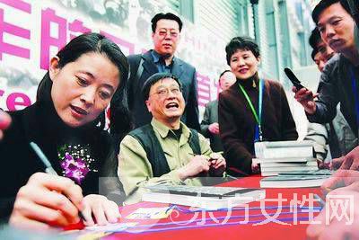 王文瀾現(xiàn)任妻子是誰 揭秘王文瀾與倪萍為什么離婚