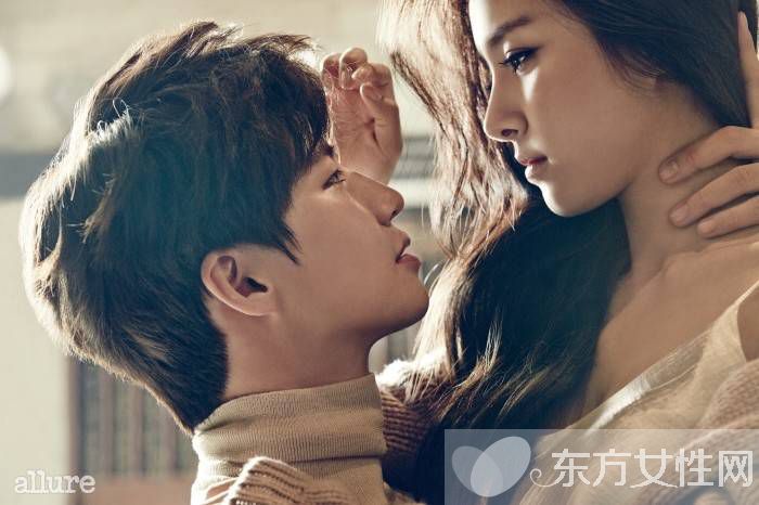 韓星金素恩整容了嗎 金素恩真人秀挑逗宋再臨氣氛火熱親密