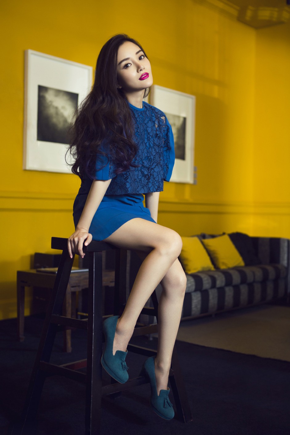 李小璐個(gè)人資料身高多少 二次發(fā)育豐胸秘籍大公開(kāi)