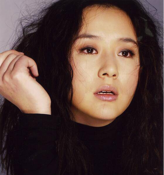 周牧茵個(gè)人資料 揭其整容前后對(duì)比照竟神似袁姍姍