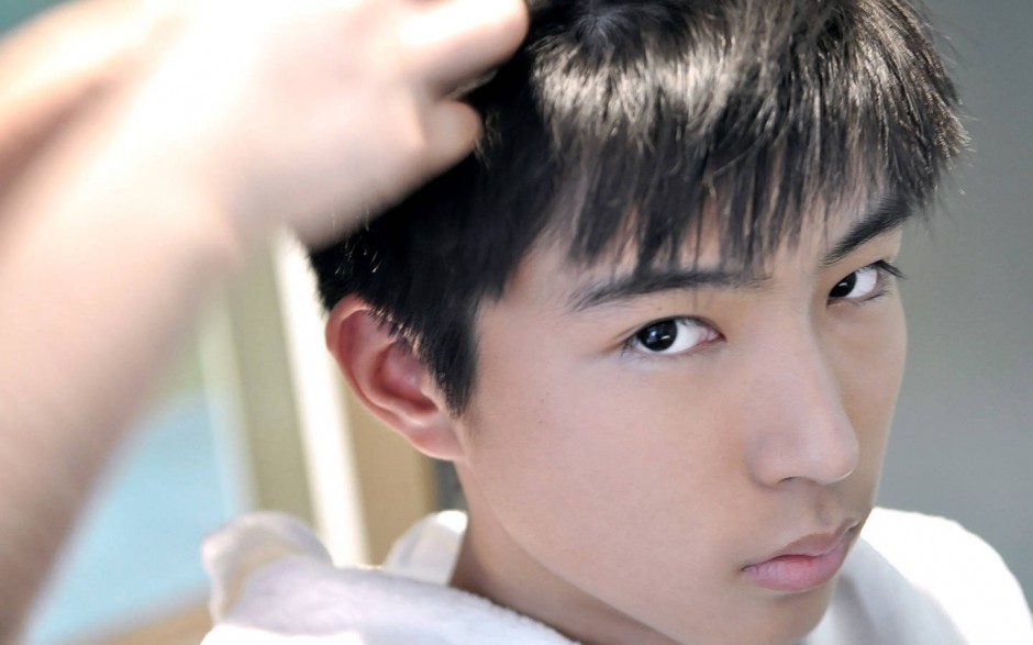 左溢身高對比圖 左溢一年級流利英文秒殺全場