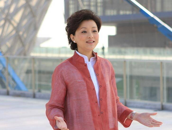 楊瀾老公吳征簡介曝光 節(jié)目中遭老公高調(diào)示愛