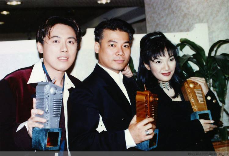 張宇與老婆十一郎相戀30年曬合照 張宇稱十一郎是騙錢高手