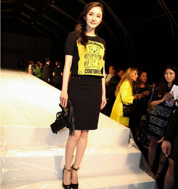 楊冪和誰(shuí)上過(guò)床 楊冪被灌醉遭性侵全套圖遭扒