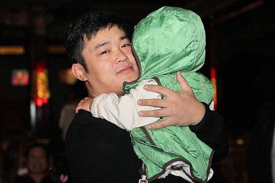 丫蛋老公王金龍有才卻不紅 為了填飽肚子全家人撿破爛