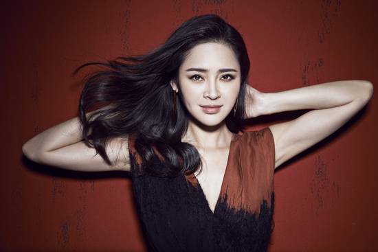 于明加大胸是隆的嗎 揭于明加個人資料及胸圍大小