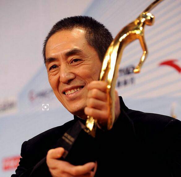 張藝謀前妻肖華簡(jiǎn)歷曝光 鞏俐小三插足逼張藝謀離婚